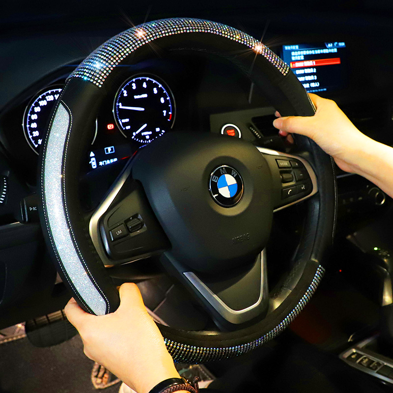 汽車方向盤套女款鑲鉆熒光四季通用大眾奔馳寶馬奧迪高級感車把套